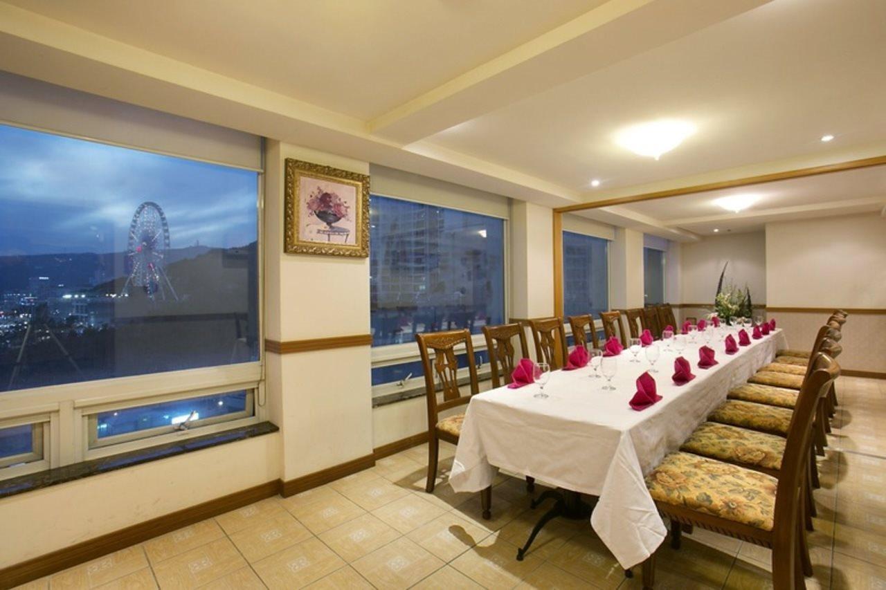 Hotel Castle Beach ปูซาน ภายนอก รูปภาพ