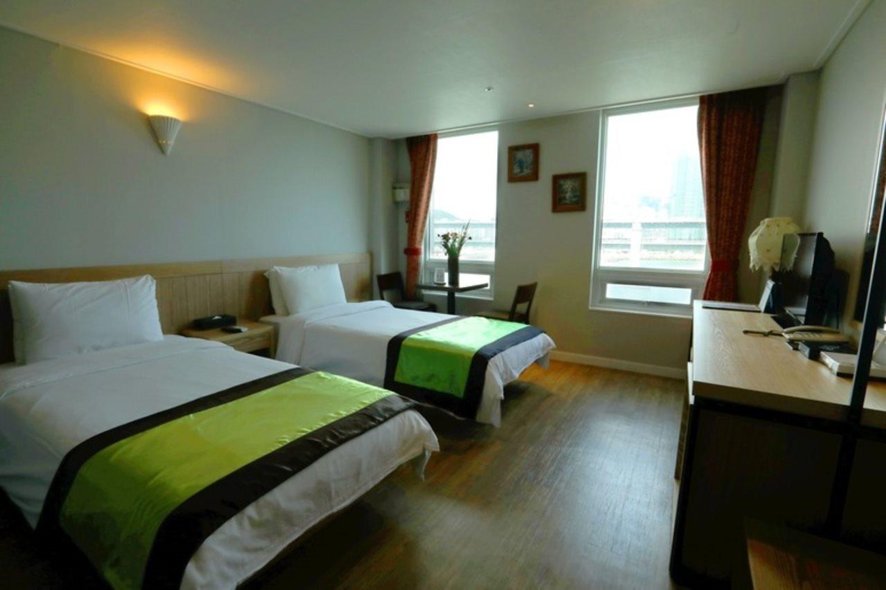 Hotel Castle Beach ปูซาน ภายนอก รูปภาพ