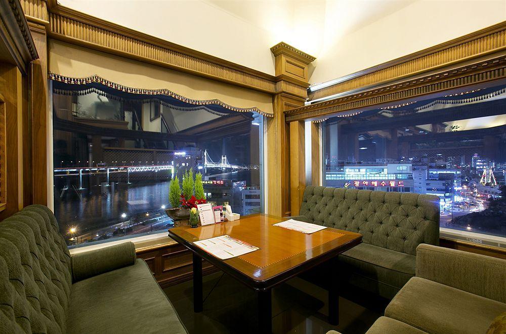 Hotel Castle Beach ปูซาน ภายนอก รูปภาพ