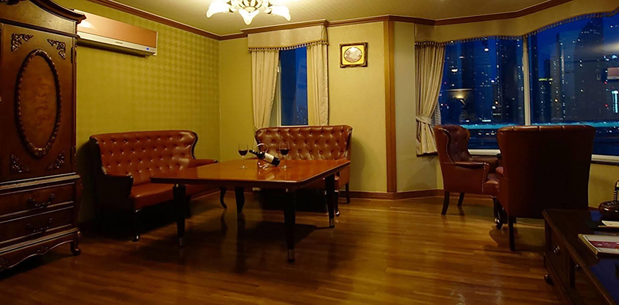 Hotel Castle Beach ปูซาน ภายนอก รูปภาพ